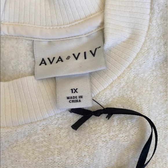 Ava & Viv Crewneck Pullover Sweater Cream 1X - Picture 3 of 7